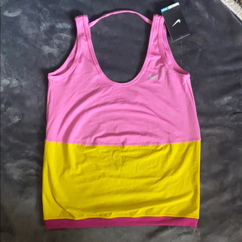 Tennis top